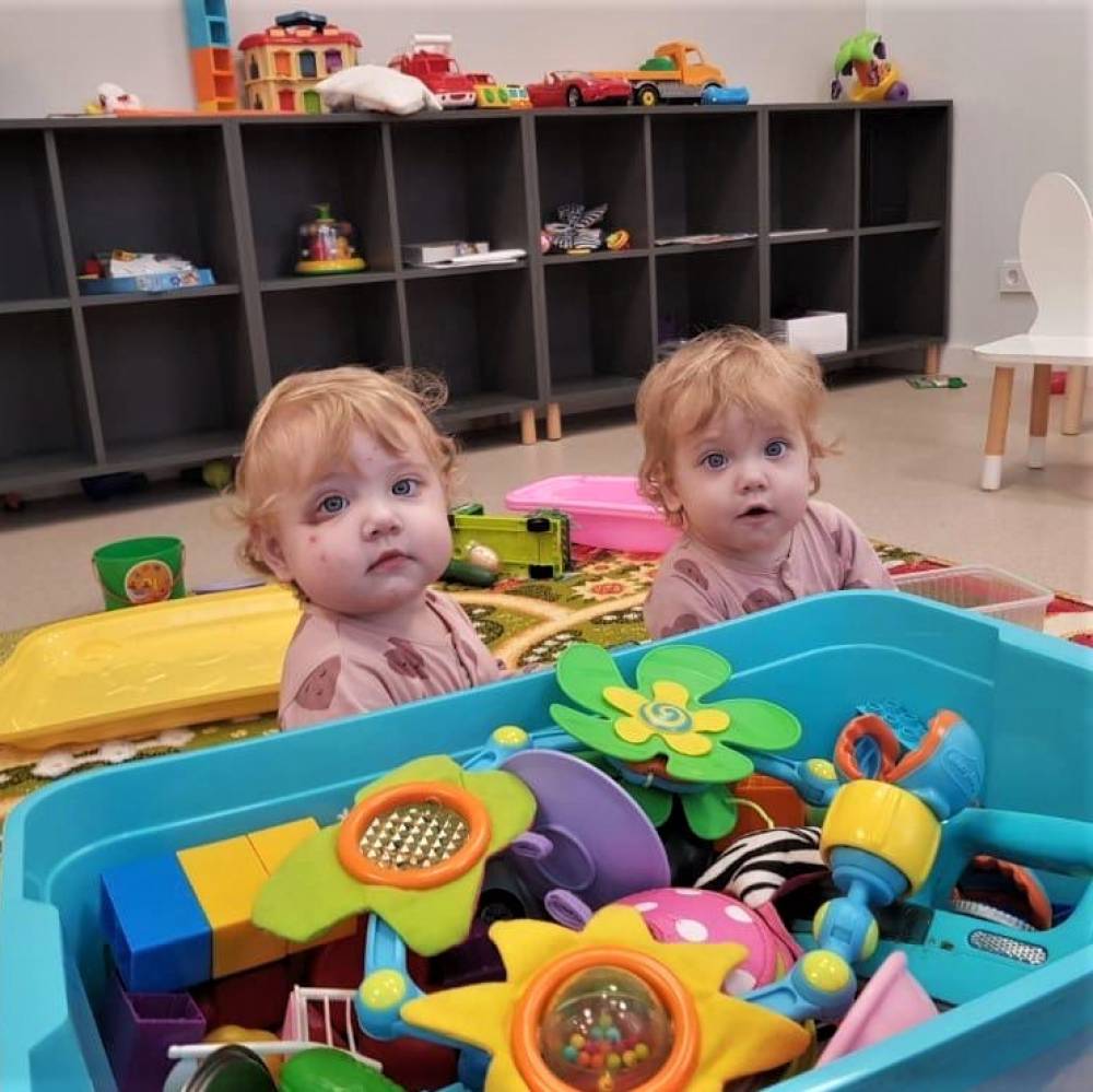 Всегда вместе: двойняшки Аята и Айша борются с гистиоцитозом сообща