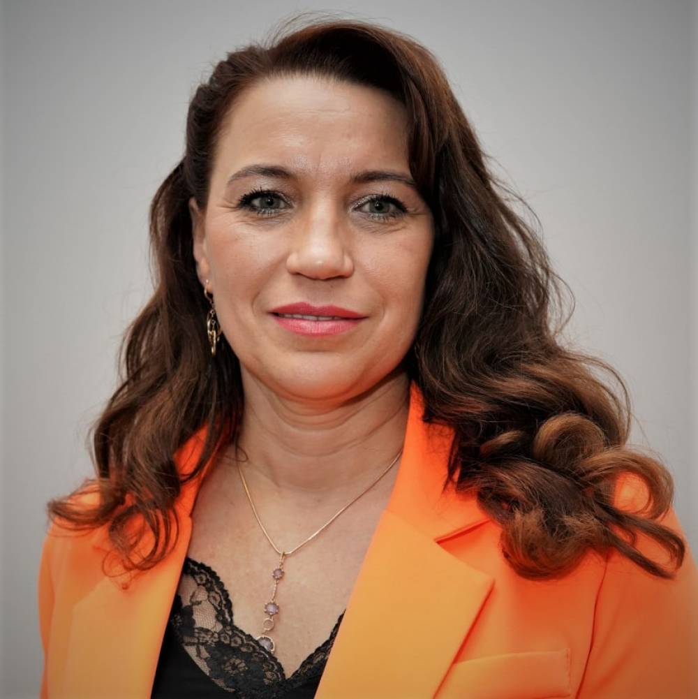 Галина Смирнова победила рак слизистой носовой перегородки и теперь сама готова помогать людям, оказавшимся в тяжелой ситуации