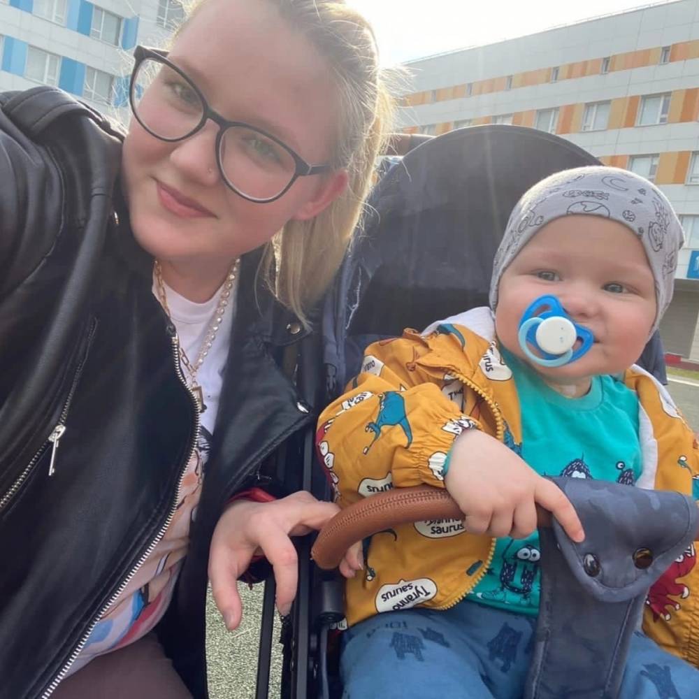 «Опухоль-маска»: двухлетний Максим победил нейробластому, маскировавшуюся под ДЦП