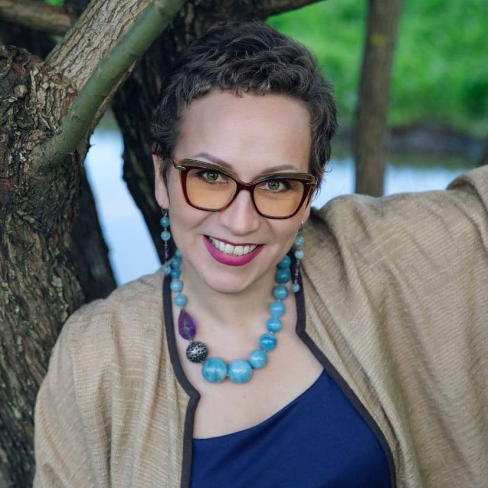 Анна Медлева: победила рак молочной железы с юмором